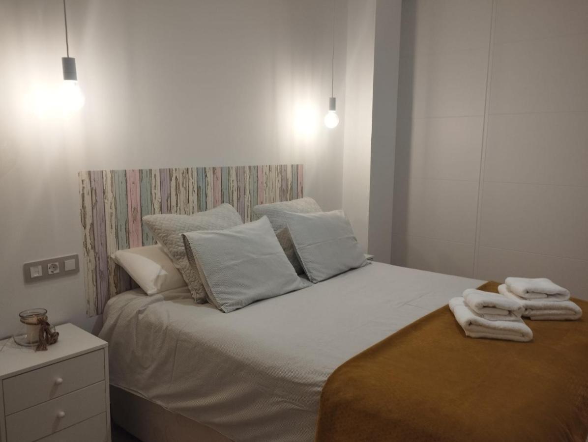 Apartamento Atico Aire De Triana Sevilla Exterior foto