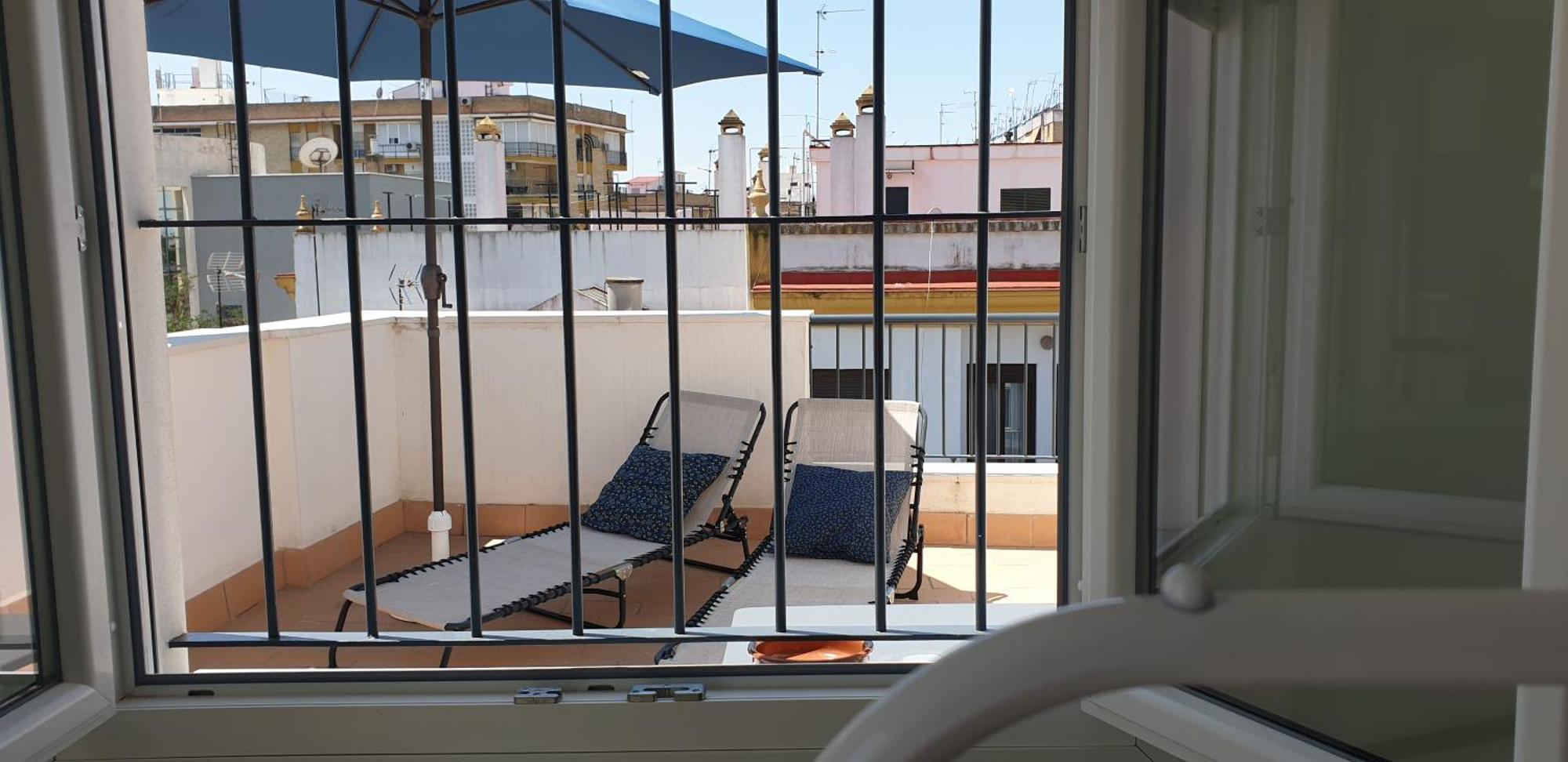 Apartamento Atico Aire De Triana Sevilla Exterior foto
